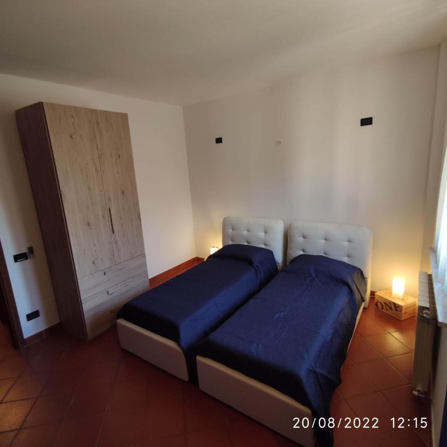 M & M Pinzi Suite Apartment Montepulciano Stazione Bagian luar foto